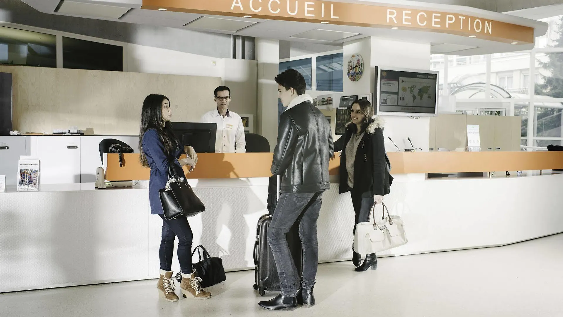 Fiap - Hotel Paris